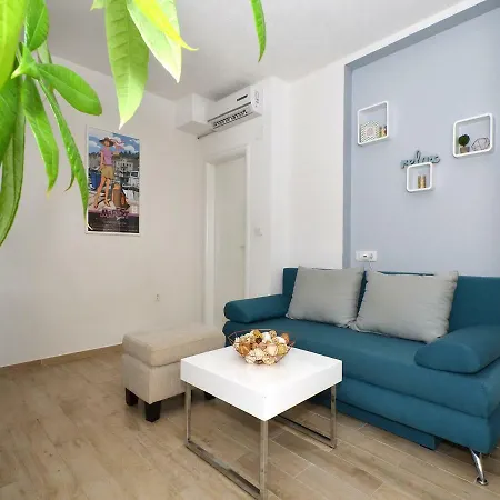 Arya Μακάρσκα