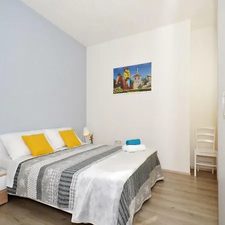 Apartment Arya