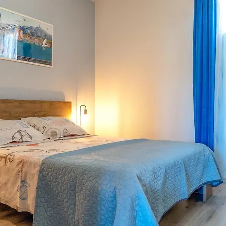 Arya * 马卡尔斯卡