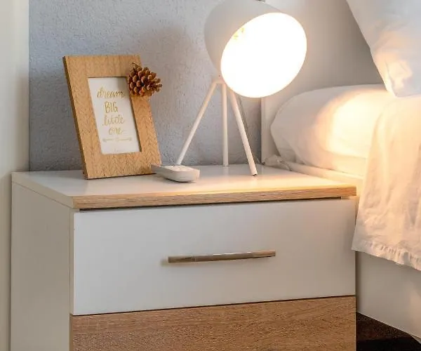 Arya * 马卡尔斯卡