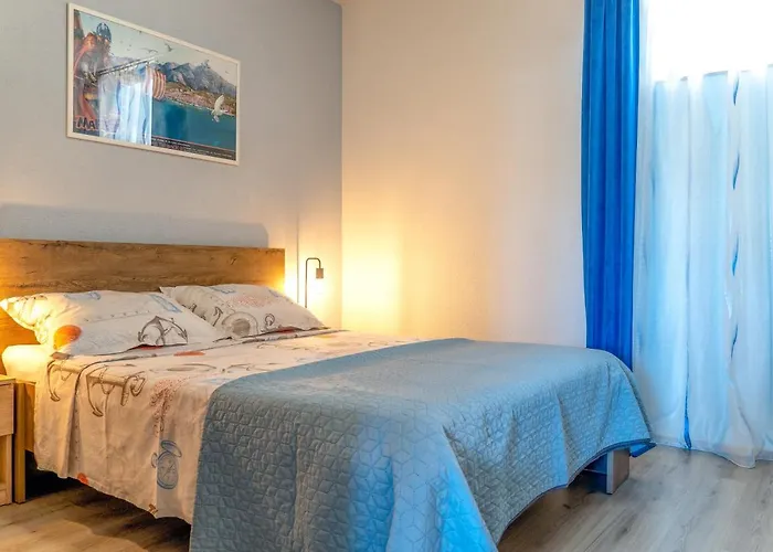 Arya * 马卡尔斯卡