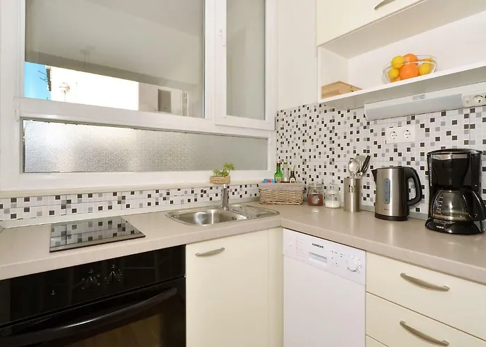 Arya * 马卡尔斯卡